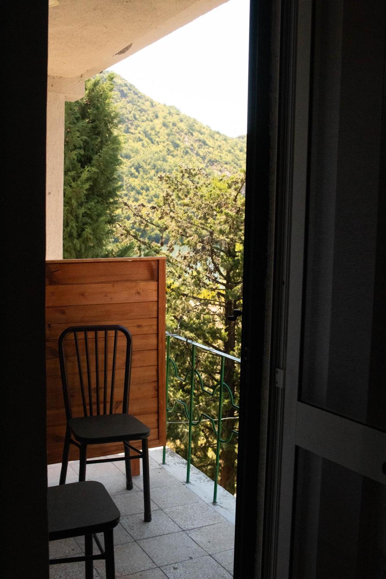 Agroturizem Hotel Vila Franceze Koman Exteriér fotografie