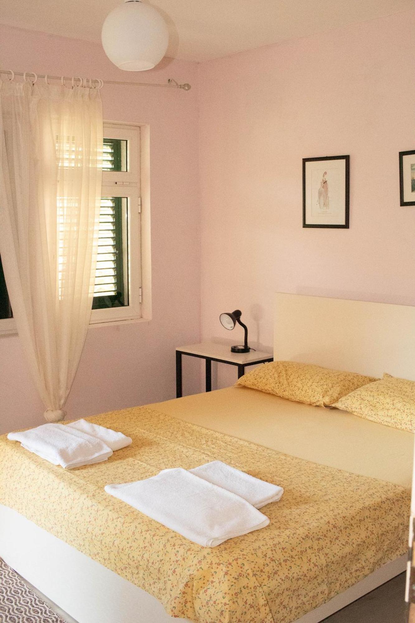 Agroturizem Hotel Vila Franceze Koman Exteriér fotografie